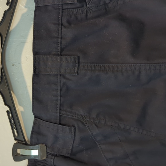 511 TACTICAL WOMENS CARGO SHORTS - Picture 10 of 13